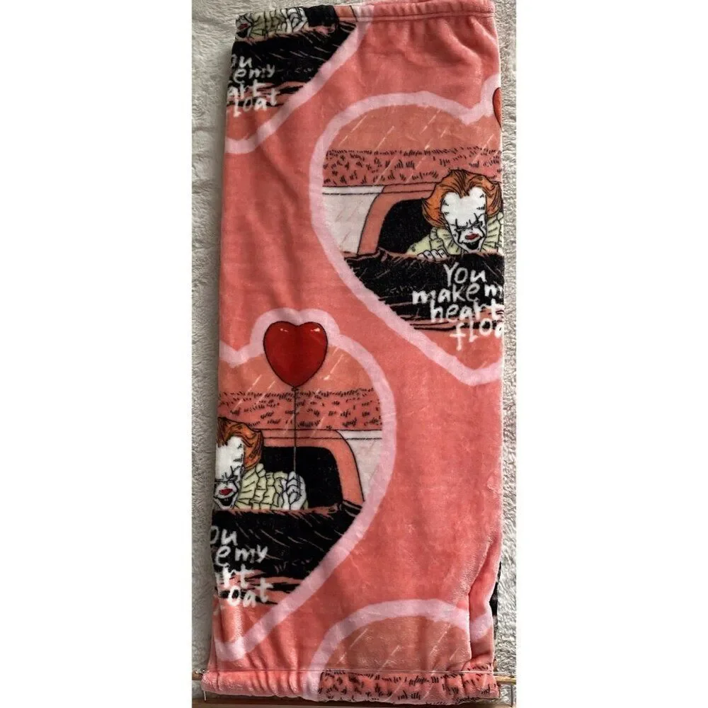 IT Pennywise Soft Plush Throw Blanket You Make My Heart Float‎ 50” X 70” NEW